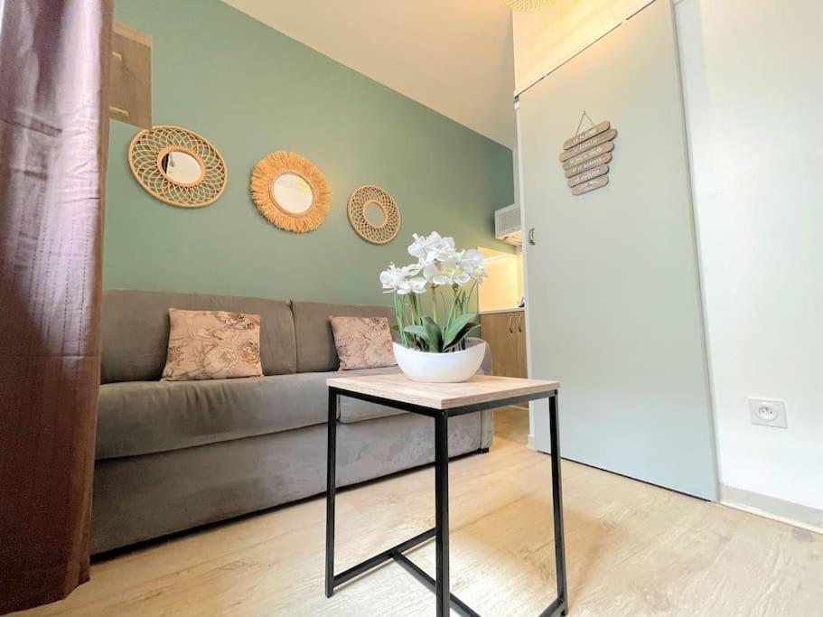 Mini-Studio De 10M² En Centre-Ville De بزييه المظهر الخارجي الصورة